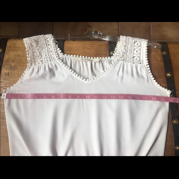 Summer blouse - Picture 3 of 5